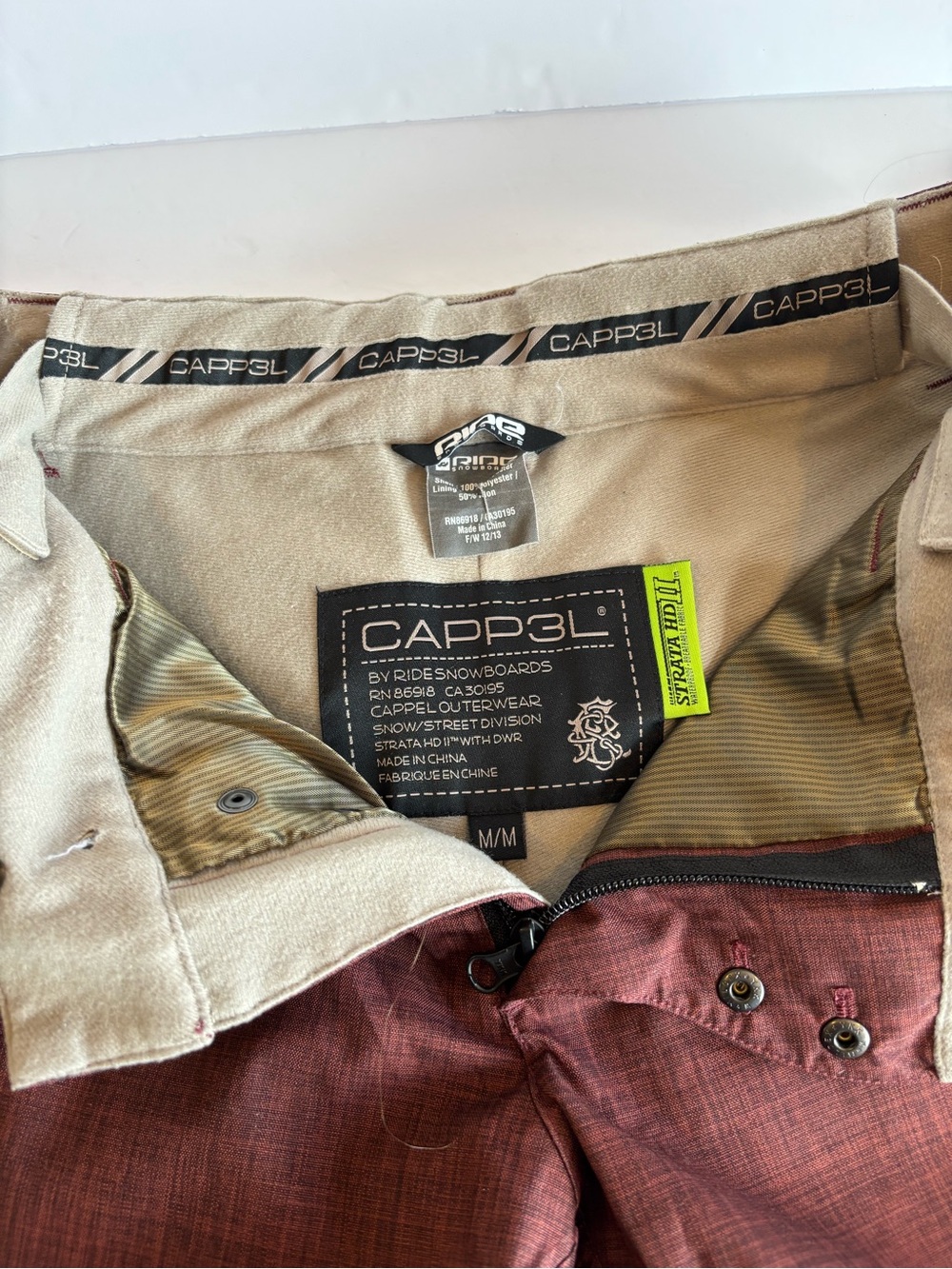 Cappel by Ride Snowboards Strata HD II pants size medium, measures 17” across
